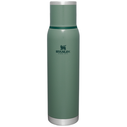 Stanley 1.4 QT Adventure To Go Bottle with Insulated lid in Hammertone Green