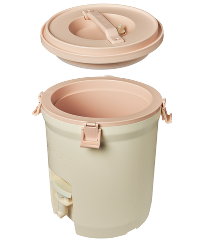 Stanley 2 Galloon Fast Flow Water Jug In Rose Quartz