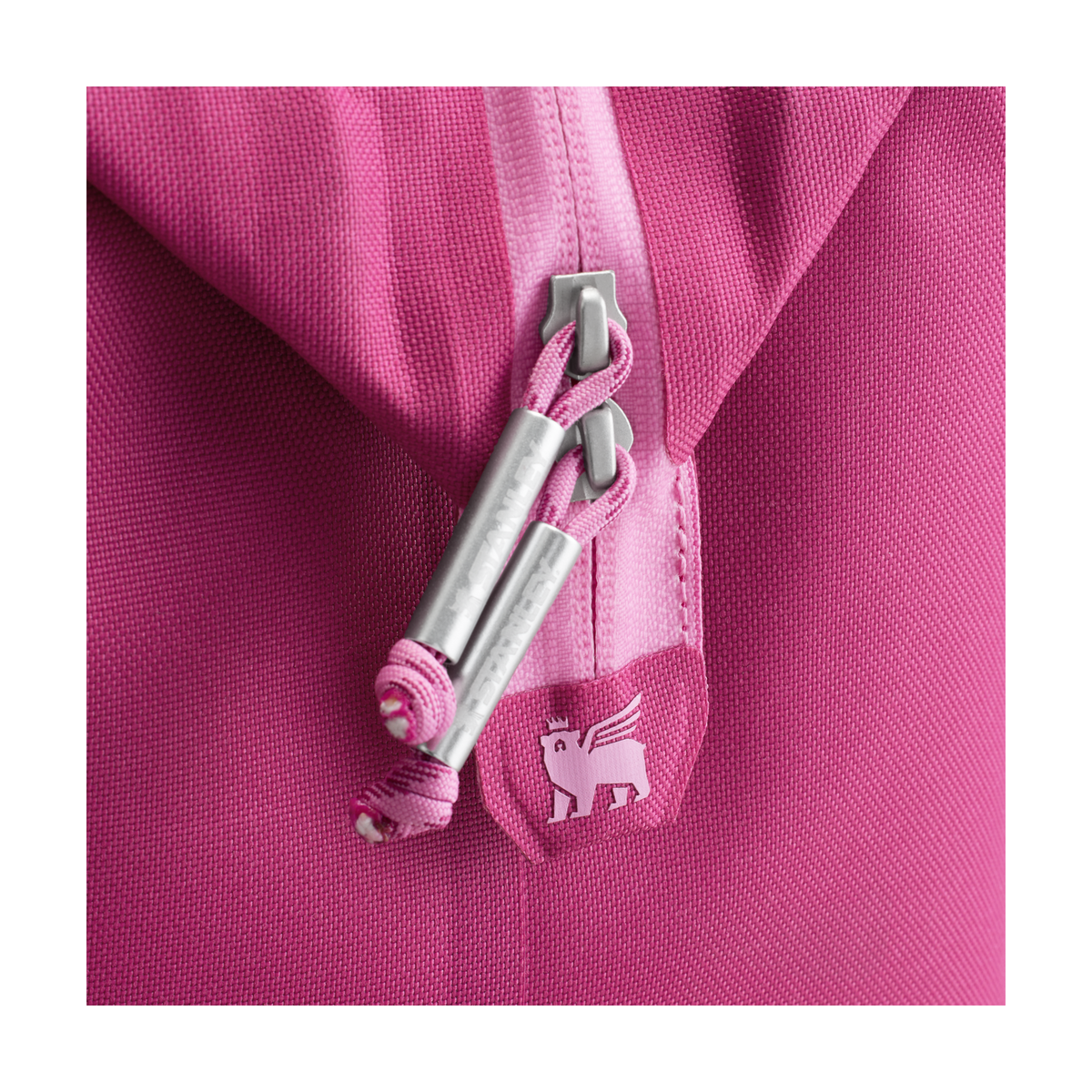 Stanley All Day Julienne Lunchbox with Shoulder straps in Fuchsia pink