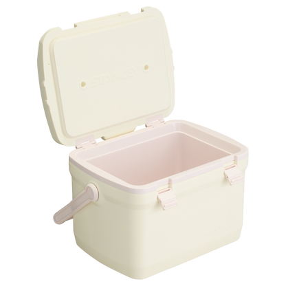 Stanley Easy-Carry Outdoor Hard Cooler 16 QT In Cream White